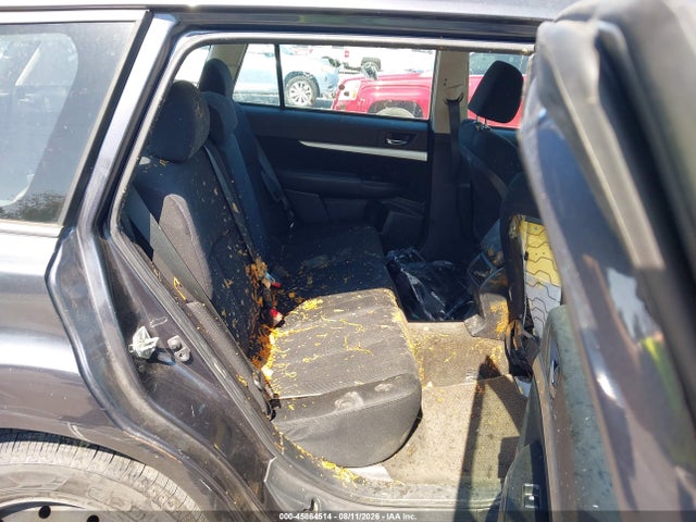 45864514 :رقم المزاد ، 4S4BRBAC3D3310033 vin ، 2013 Subaru Outback 2.5i مزاد بيع