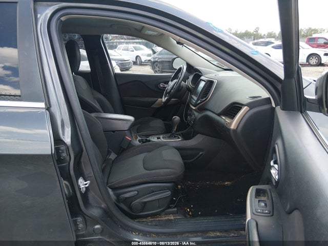 Продажа на аукционе авто 2017 Jeep Cherokee Latitude, vin: 1C4PJLCS1HW592995, номер лота: 45864610