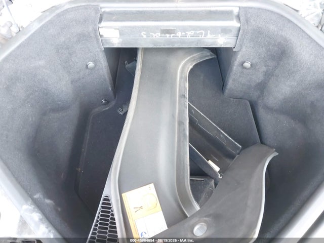 2013 Tesla Model S მანქანა იყიდება აუქციონზე, vin: 5YJSA1DNXDFP05493, აუქციონის ნომერი: 45864654