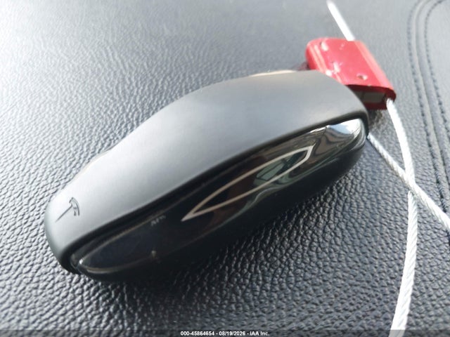 2013 Tesla Model S მანქანა იყიდება აუქციონზე, vin: 5YJSA1DNXDFP05493, აუქციონის ნომერი: 45864654