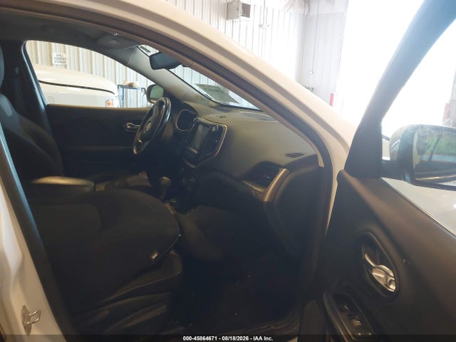 Продажа на аукционе авто 2014 Jeep Cherokee Latitude, vin: 1C4PJMCS2EW142662, номер лота: 45864671