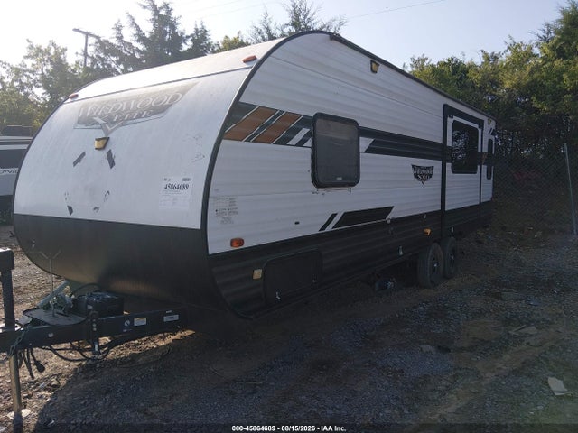 45864689 :رقم المزاد ، 4X4TWDZ23M7368560 vin ، 2021 Forest River Wildwood Towables مزاد بيع