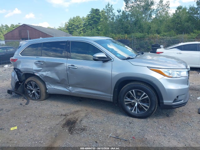 Toyota Highlander Xle V6 2016 5TDJKRFH5GS259722 Image 13