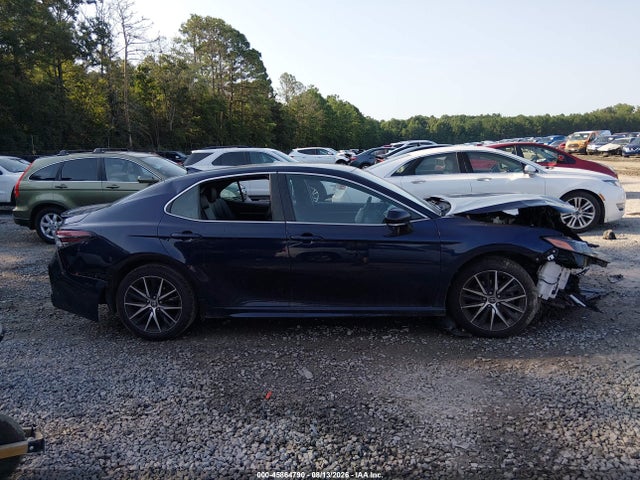 45864790 :رقم المزاد ، 4T1G11AK8NU663152 vin ، 2022 Toyota Camry Se مزاد بيع