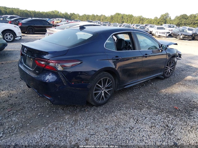 45864790 :رقم المزاد ، 4T1G11AK8NU663152 vin ، 2022 Toyota Camry Se مزاد بيع