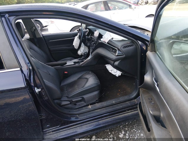 45864790 :رقم المزاد ، 4T1G11AK8NU663152 vin ، 2022 Toyota Camry Se مزاد بيع