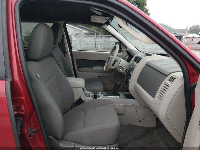 45864840 :رقم المزاد ، 1FMCU93G39KC33723 vin ، 2009 Ford Escape Xlt مزاد بيع