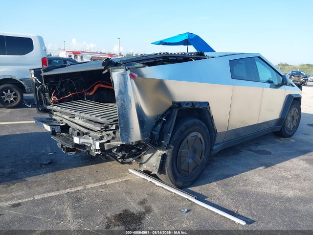 7G2CEHED5SA071363 Tesla Cybertruck All-wheel Drive