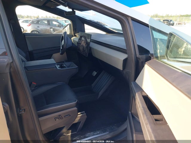 Продажа на аукционе авто 2025 Tesla Cybertruck All-wheel Drive, vin: 7G2CEHED5SA071363, номер лота: 45864951