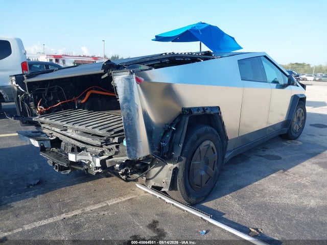 7G2CEHED5SA071363 Tesla Cybertruck All-wheel Drive