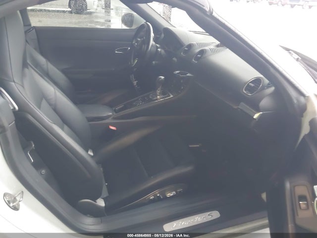 WP0CB2A83HS241171 Porsche 718 Boxster S