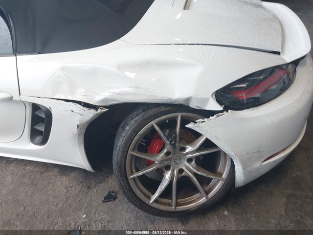 WP0CB2A83HS241171 Porsche 718 Boxster S