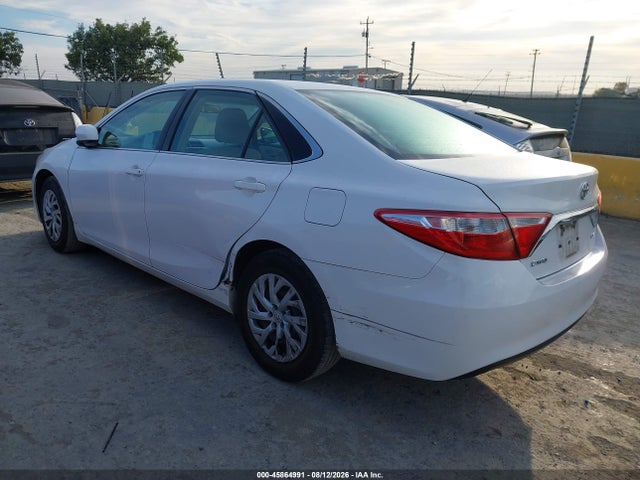 4T1BF1FK0GU555275 Toyota CAMRY LE