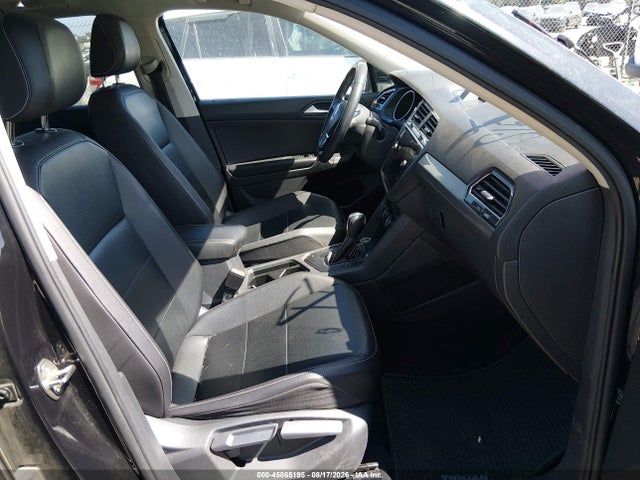 2021 Volkswagen Tiguan 2.0t Se/2.0t Se R-line Black/2.0t Sel მანქანა იყიდება აუქციონზე, vin: 3VV3B7AXXMM130299, აუქციონის ნომერი: 45865195