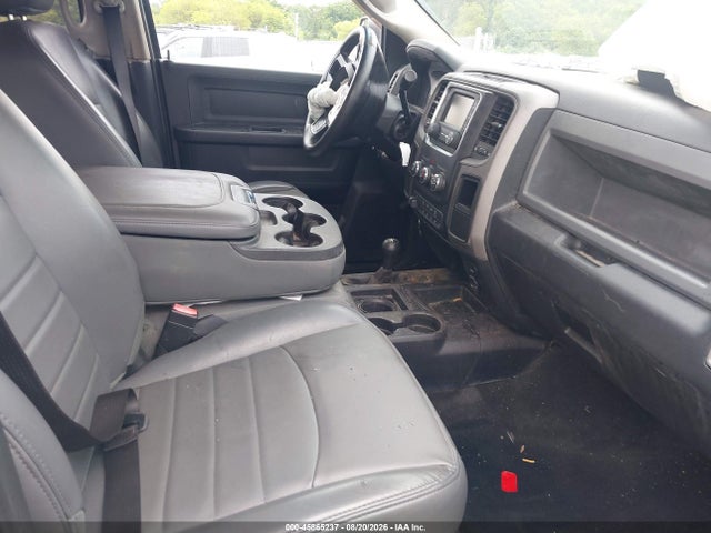 Продажа на аукционе авто 2017 Ram 3500 Tradesman  4x4 6'4 Box, vin: 3C63R3CL7HG661954, номер лота: 45865237