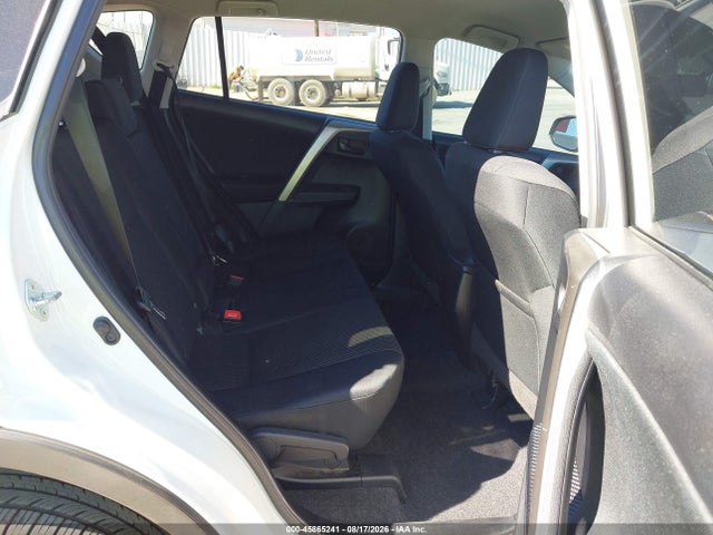 Toyota RAV4 LE 2015 2T3ZFREV5FW177212 Image 8