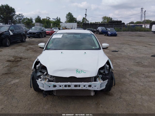 2014 Ford Focus Se მანქანა იყიდება აუქციონზე, vin: 1FADP3K21EL312675, აუქციონის ნომერი: 45865297