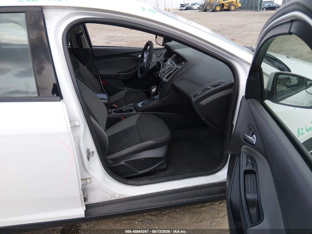 2014 Ford Focus Se მანქანა იყიდება აუქციონზე, vin: 1FADP3K21EL312675, აუქციონის ნომერი: 45865297