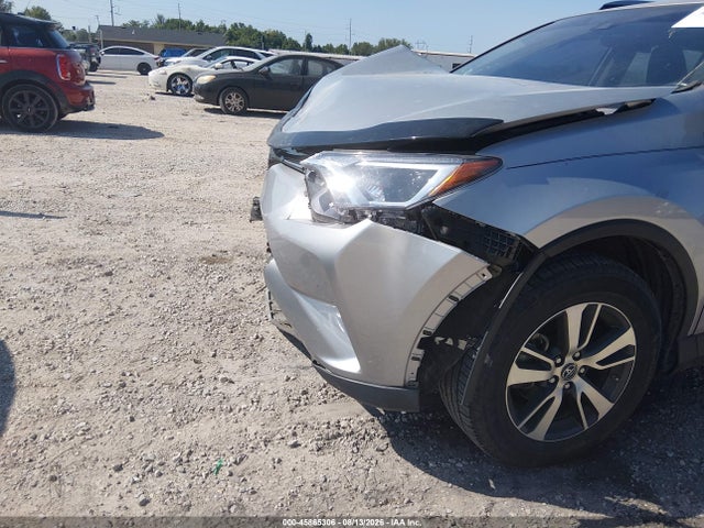 45865306 :رقم المزاد ، JTMRFREVXJJ234432 vin ، 2018 Toyota Rav4 Adventure/xle مزاد بيع