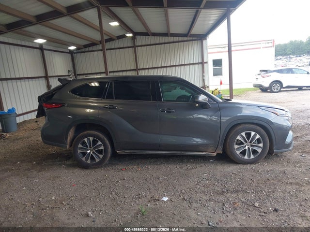 5TDGZRAH2MS031640 Toyota Highlander Xle