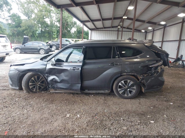 5TDGZRAH2MS031640 Toyota Highlander Xle