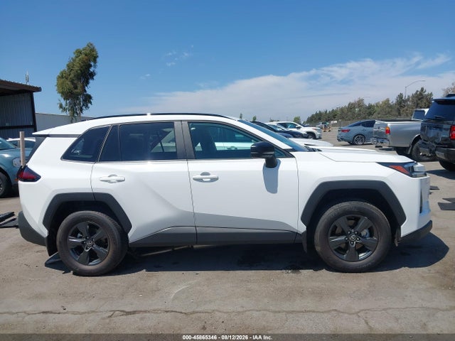 Toyota RAV4 LE 2026 2T36CRAV0TC013915 Image 13