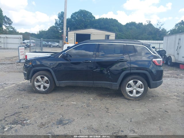 45865348 :رقم المزاد ، 3C4NJCBB7JT304675 vin ، 2018 Jeep Compass Latitude Fwd مزاد بيع