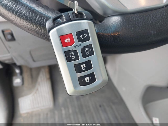 Продаж на аукціоні авто 2015 Toyota Sienna Xle 8 Passenger, vin: 5TDYK3DC4FS556871, номер лоту: 45865438