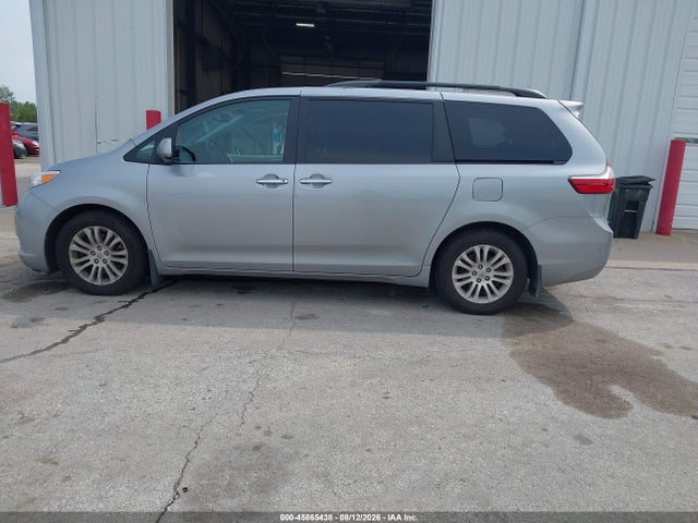 Продаж на аукціоні авто 2015 Toyota Sienna Xle 8 Passenger, vin: 5TDYK3DC4FS556871, номер лоту: 45865438