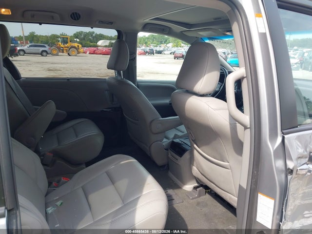 Продаж на аукціоні авто 2015 Toyota Sienna Xle 8 Passenger, vin: 5TDYK3DC4FS556871, номер лоту: 45865438