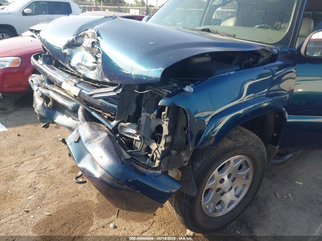 Продажа на аукционе авто 2006 Chevrolet Tahoe Z71, vin: 1GNEK13ZX6R126927, номер лота: 45865506