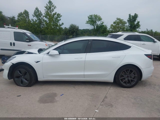 Продаж на аукціоні авто 2019 Tesla Model 3, vin: 5YJ3E1EA9KF483658, номер лоту: 45865659