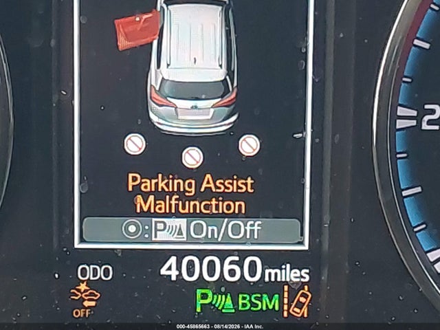 Toyota Rav4 Hybrid Xle 2017 JTMRJREV2HD143307 Image 16