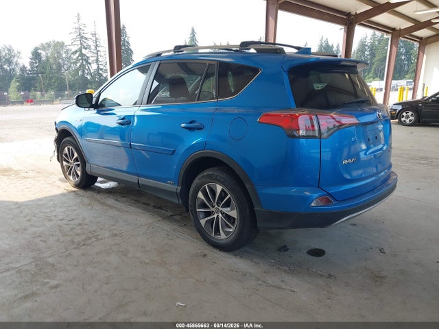 Toyota Rav4 Hybrid Xle 2017 JTMRJREV2HD143307 Image 3