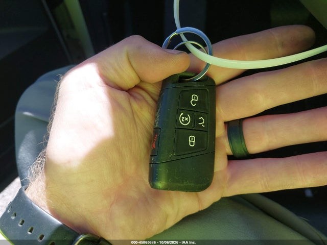 45865686 :رقم المزاد ، 1V2WR2CA4MC568562 vin ، 2021 Volkswagen Atlas 3.6l V6 Se W/technology مزاد بيع