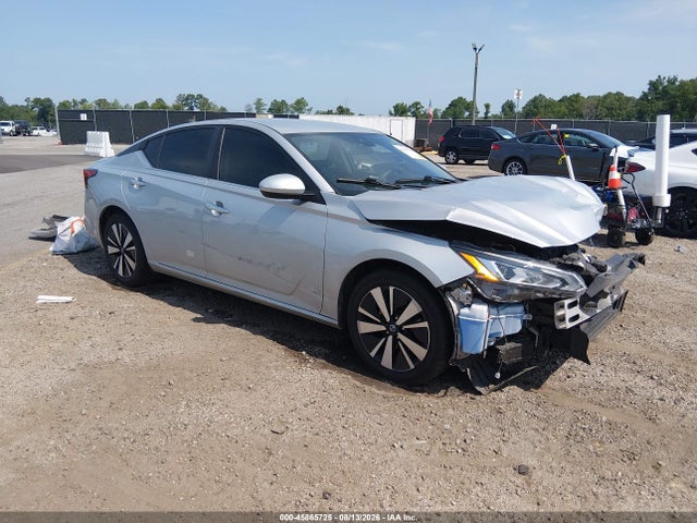 45865725 :رقم المزاد ، 1N4BL4DV8NN316873 vin ، 2022 Nissan Altima Sv Fwd مزاد بيع