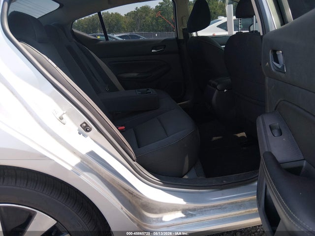 45865725 :رقم المزاد ، 1N4BL4DV8NN316873 vin ، 2022 Nissan Altima Sv Fwd مزاد بيع