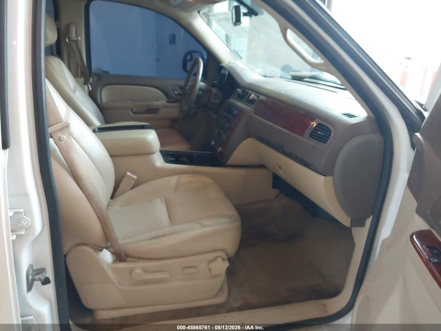 Продаж на аукціоні авто 2011 Chevrolet Tahoe Lt, vin: 1GNSCBE0XBR395119, номер лоту: 45865761