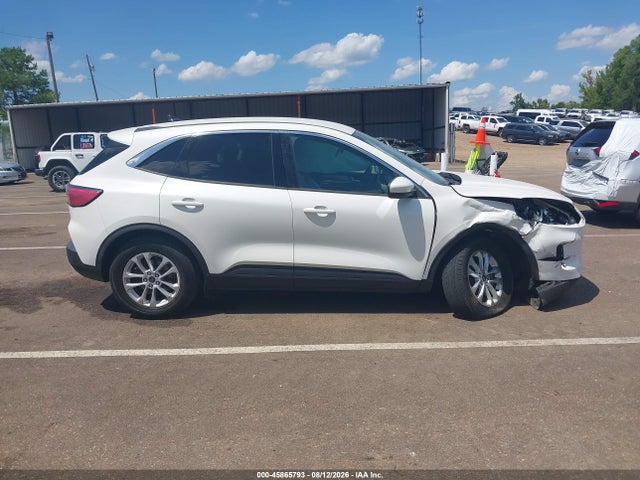 Ford ESCAPE SE 2020 1FMCU0G60LUA23394 Image 13