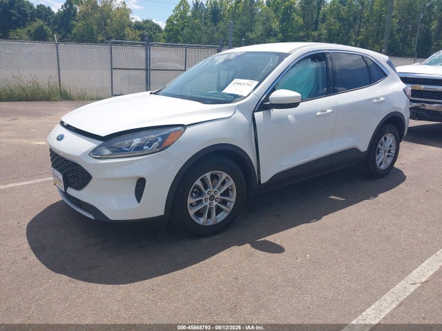 Ford ESCAPE SE 2020 1FMCU0G60LUA23394 Image 2