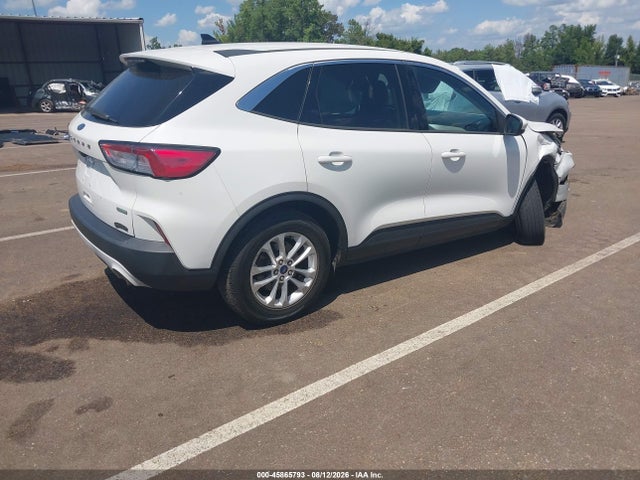 Ford ESCAPE SE 2020 1FMCU0G60LUA23394 Image 4