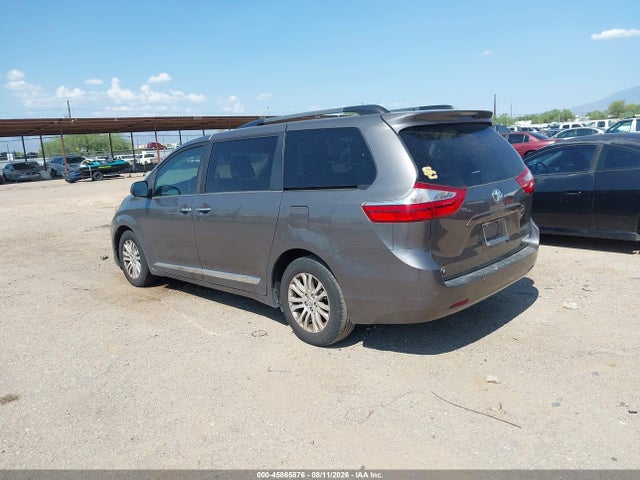 5TDYZ3DC6HS894125 Toyota Sienna Xle Premium 8 Passenger