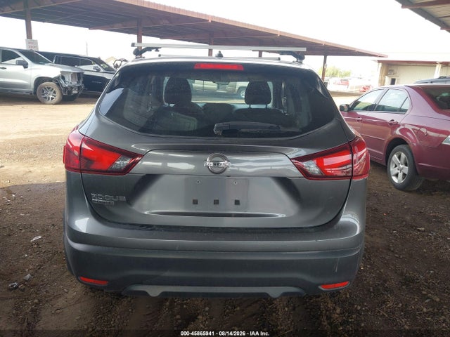 2017 Nissan Rogue Sport S მანქანა იყიდება აუქციონზე, vin: JN1BJ1CP8HW001378, აუქციონის ნომერი: 45865941