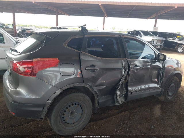 2017 Nissan Rogue Sport S მანქანა იყიდება აუქციონზე, vin: JN1BJ1CP8HW001378, აუქციონის ნომერი: 45865941