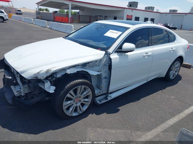 Jaguar Xf 35t Premium 2017 SAJBD4BVXHCY44572 Image 13