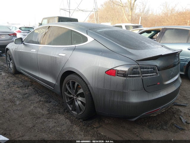 45866001 :رقم المزاد ، 5YJSA1CG5DFP13844 vin ، 2013 Tesla Model S مزاد بيع
