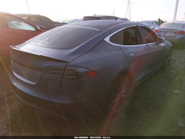 45866001 :رقم المزاد ، 5YJSA1CG5DFP13844 vin ، 2013 Tesla Model S مزاد بيع