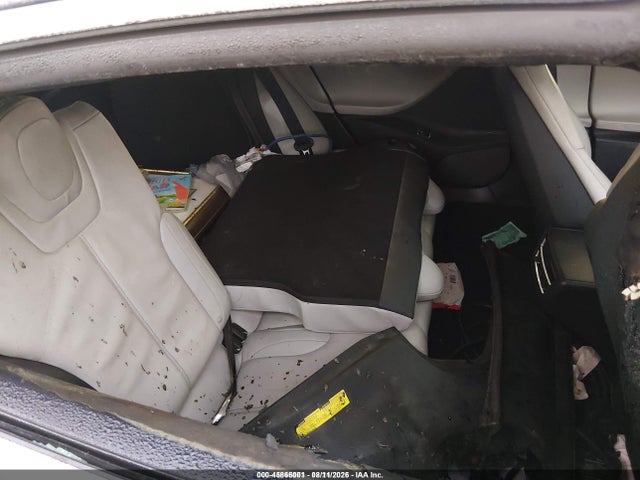 45866001 :رقم المزاد ، 5YJSA1CG5DFP13844 vin ، 2013 Tesla Model S مزاد بيع