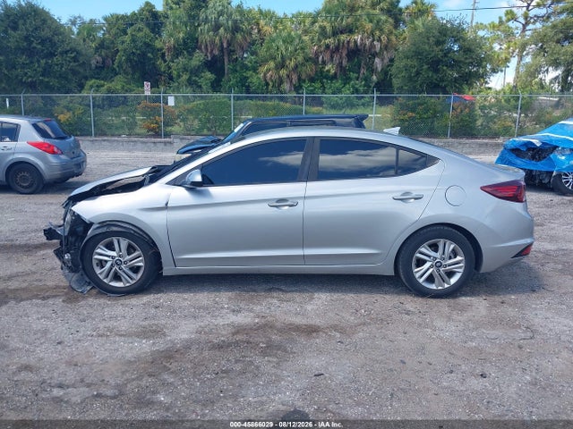 2020 Hyundai Elantra Sel მანქანა იყიდება აუქციონზე, vin: 5NPD84LFXLH593326, აუქციონის ნომერი: 45866029