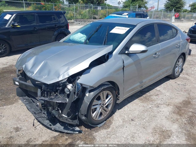 2020 Hyundai Elantra Sel მანქანა იყიდება აუქციონზე, vin: 5NPD84LFXLH593326, აუქციონის ნომერი: 45866029